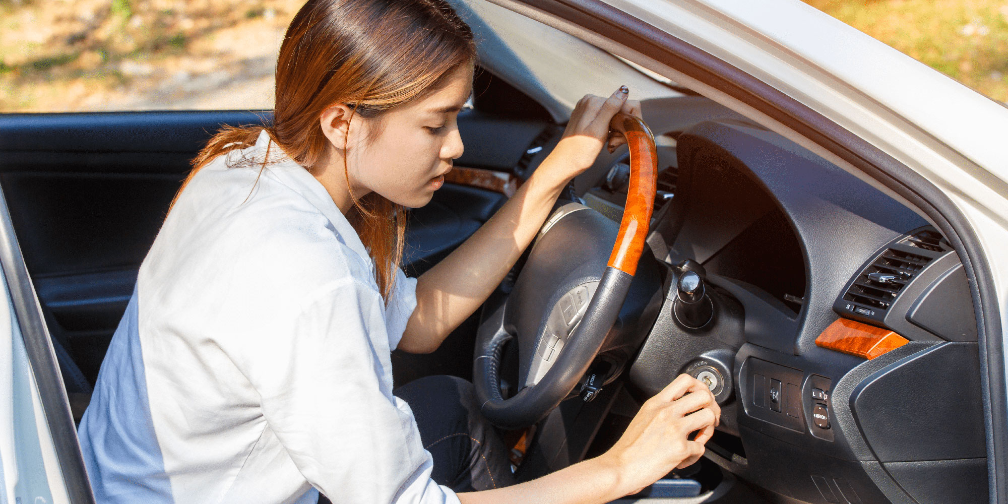 バッテリー不良？車のエンジンがかからない時の確認項目と原因